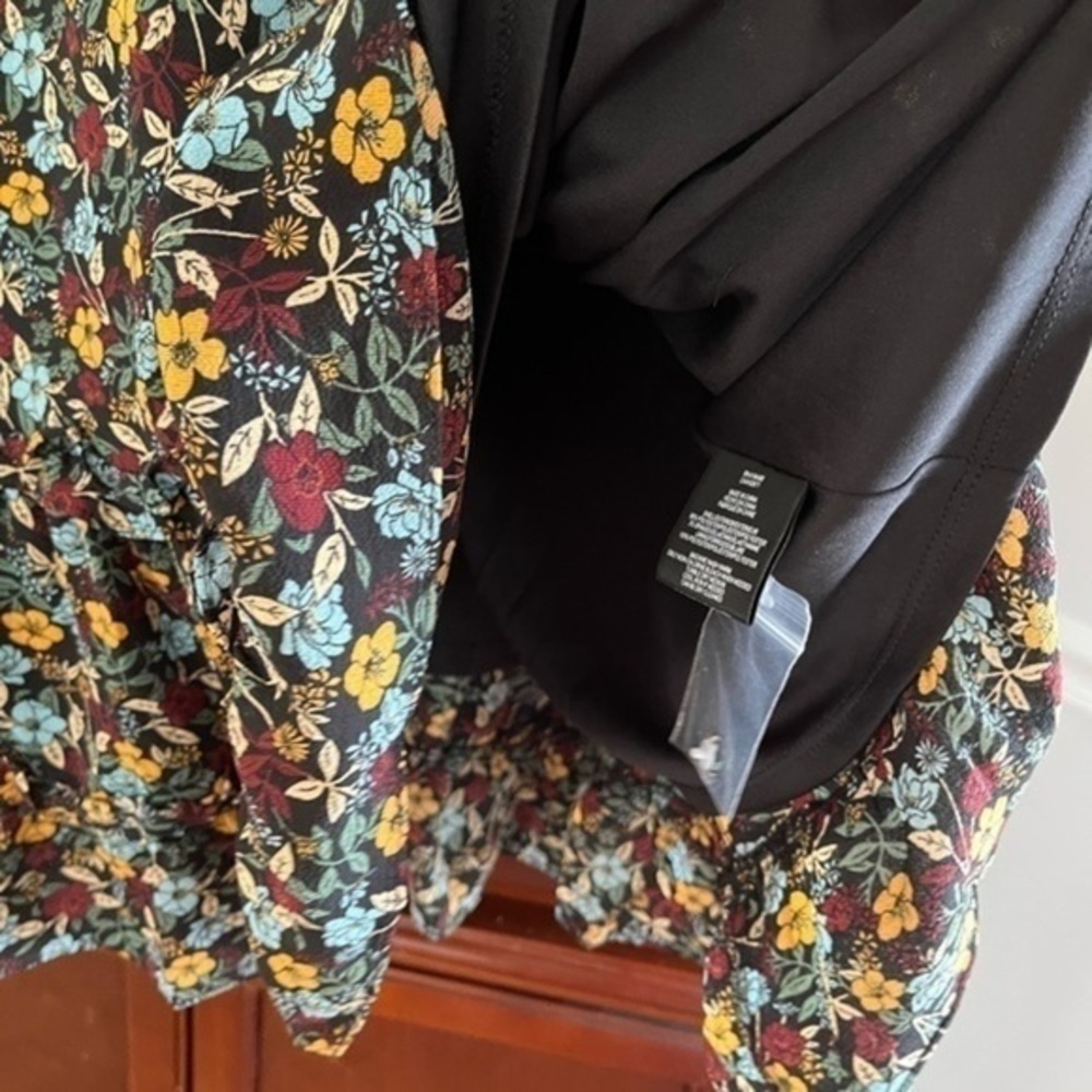NWT BCBG Paris Sleeveless Floral Dress Size XS - Picture 6 of 13